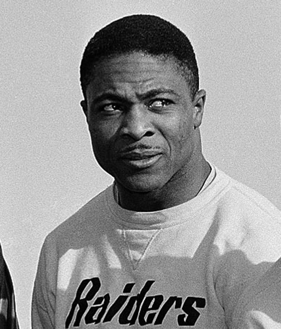 Oakland Raiders halfback Clem Daniels, in Oakland, Calif. on Dec. 17, 1963. Former Oakland Raiders running back and AFL all-time leading rusher Clem Daniels has died at age 83. The team announced ...