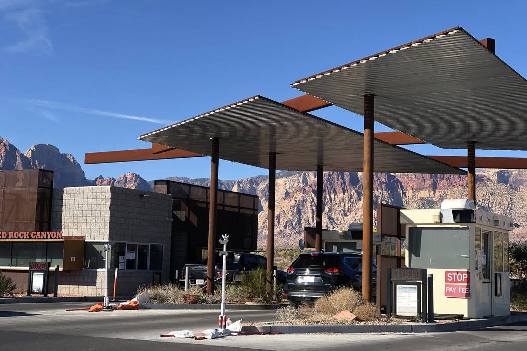 Guests enter the scenic loop at Red Rock National Conservation Area on Saturday, Dec. 22, 2018. ...