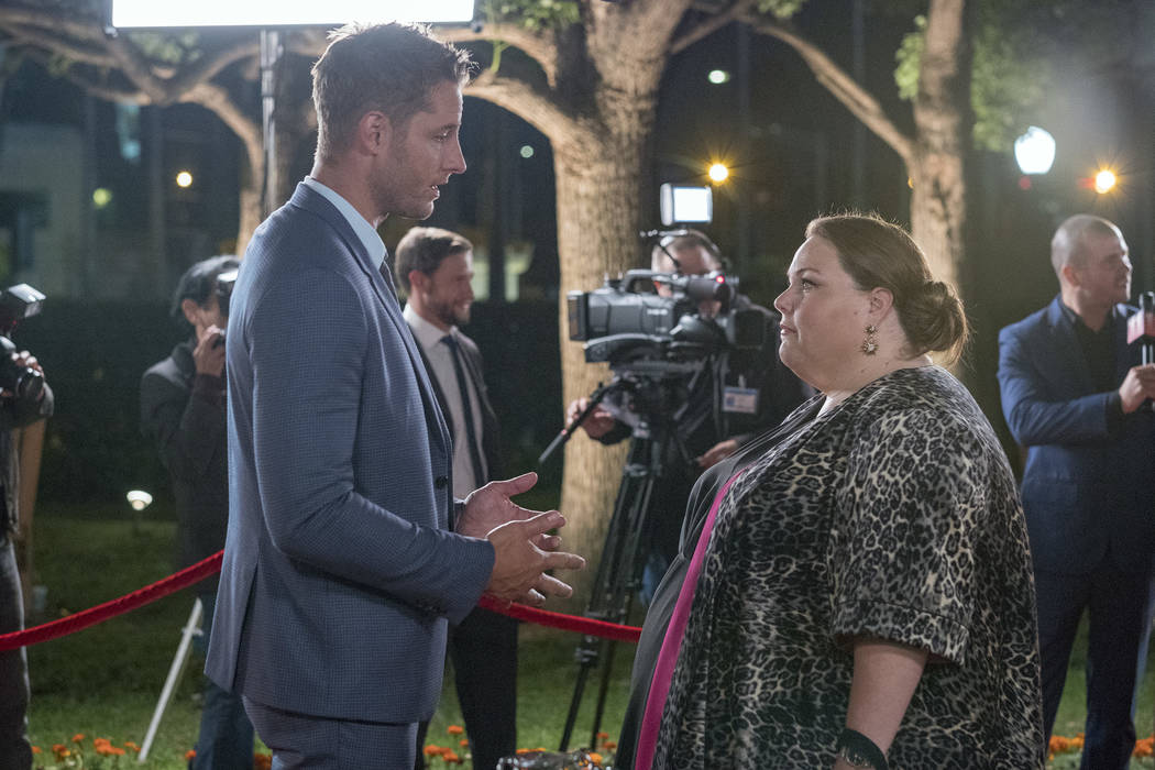 THIS IS US -- "A Philadelphia Story" Episode 302 -- Pictured: (l-r) Justin Hartley as ...