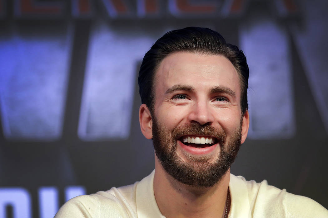 Captain America Chris Evans | Chris evans, Chris evans captain america,  Steve rogers