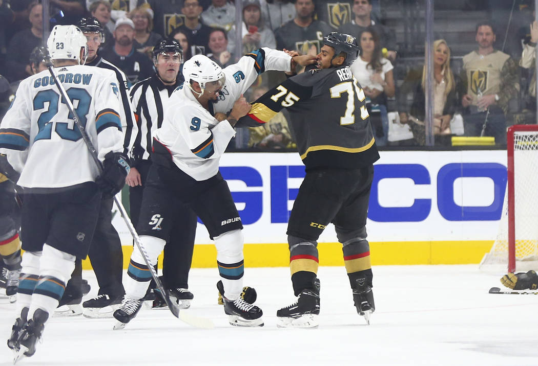 Ryan Reaves' return for Golden Knights sparks physical game vs