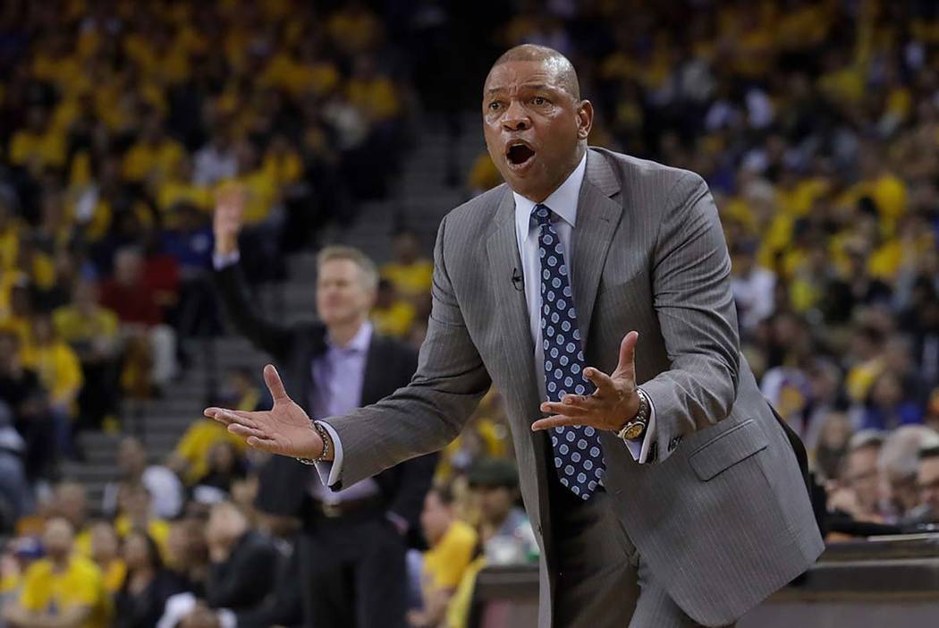 Good Samaritan returns $2K to Clippers coach Doc Rivers ...