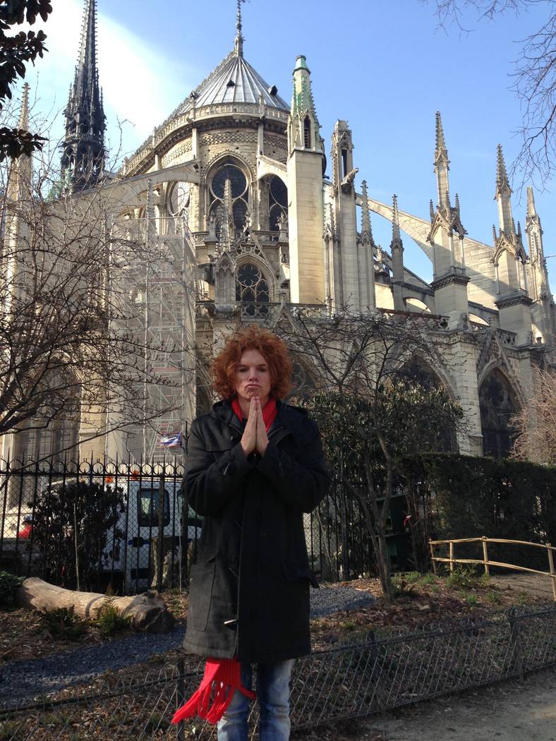 Carrot Top (Scott Thompson) is show outside Notre Dame Cathedral in Paris on March 24, 2013 (Ri ...