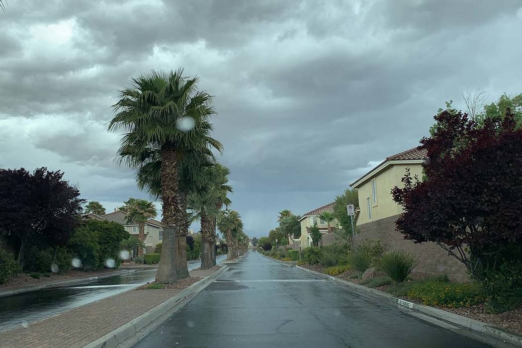 Thunderstorms are moving into the Las Vegas Valley, with rain in Southern Highlands, Monday, Ap ...