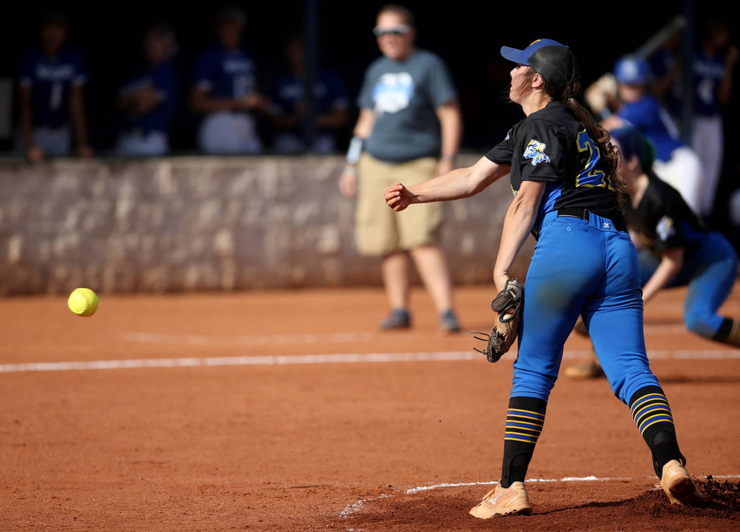 Sierra Vista pitcher Jessica Schneider (27) throws against Basic in the first inning of their D ...