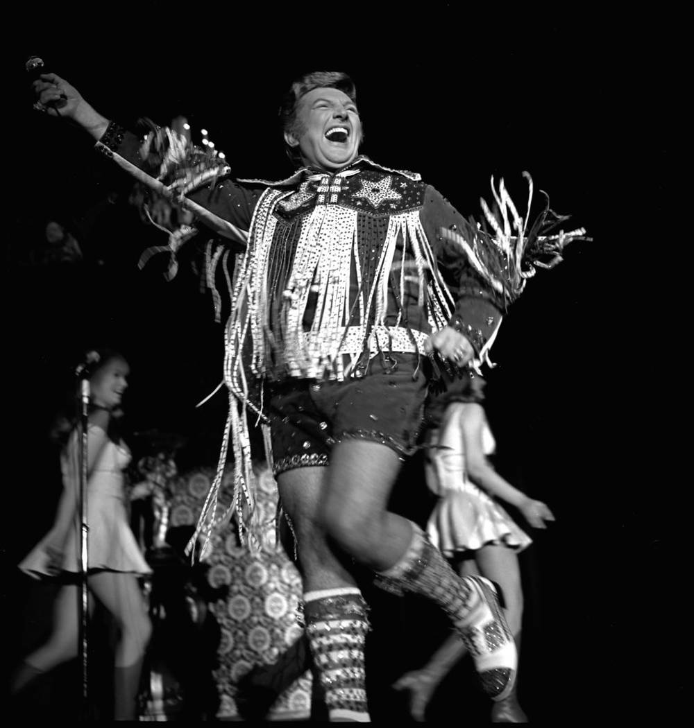 Liberace in hot pants and lederhosen on Feb. 27, 1971, at Caesars Palace. (Las Vegas News Bureau)