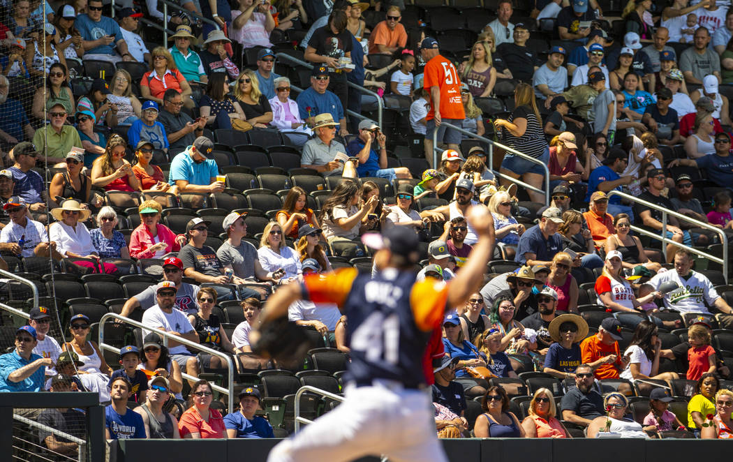 Aviators fans look on as pitcher Norge Ruiz (41) battles the Tacoma Rainiers at the Las Vegas B ...