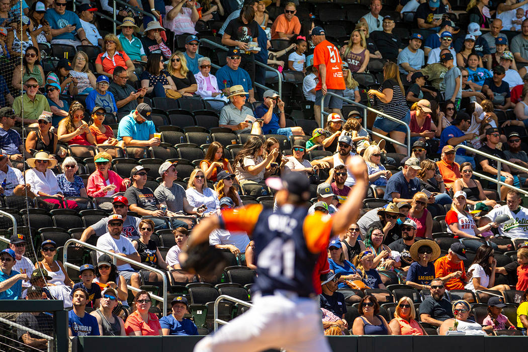 Aviators fans look on as pitcher Norge Ruiz (41) battles the Tacoma Rainiers at the Las Vegas B ...