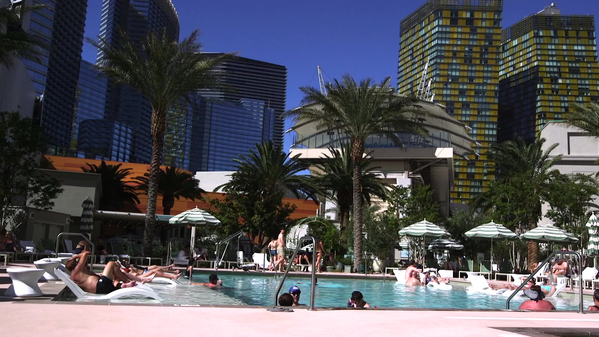 Pool season drives revenue in Las Vegas — VIDEO Casinos & Gaming