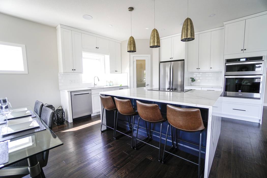 Bar Stool Height Should Conform To, How Tall Should Kitchen Counter Stools Be Placed