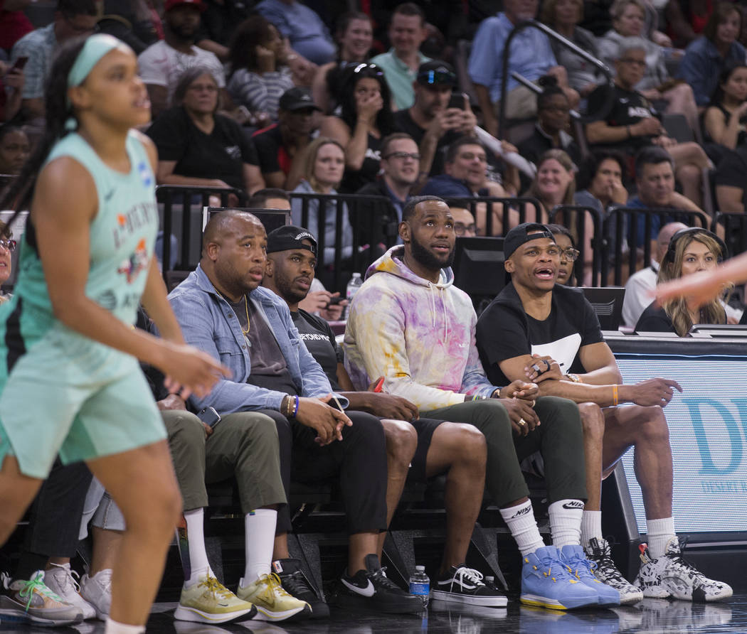 Oklahoma City Thunder point guard Russell Westbrook, right, Los Angeles Lakers power forward Le ...