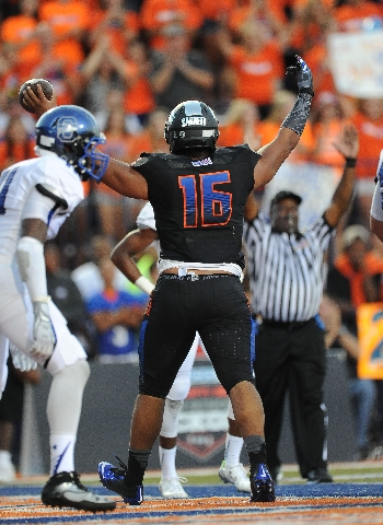 Bishop Gorman linebacker Haskell Garrett celebrates his touchdown against Chandler, AZ in th ...