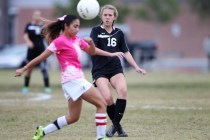 Palo Verde‘s Macee Barlow (16) makes a pass against Legacy in their girls‘s socc ...