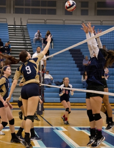 Foothill‘s Tessa Michalosky (9) puts the ball over the net during the Sunrise Region g ...