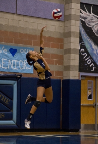 Foothill‘s Aysia Mabry (10) serves the ball during the Sunrise Region girls volleyball ...