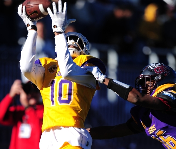 Sunrise All-Stars wide receiver Isiah Macklin (10), who plays for Green Valley High School, ...