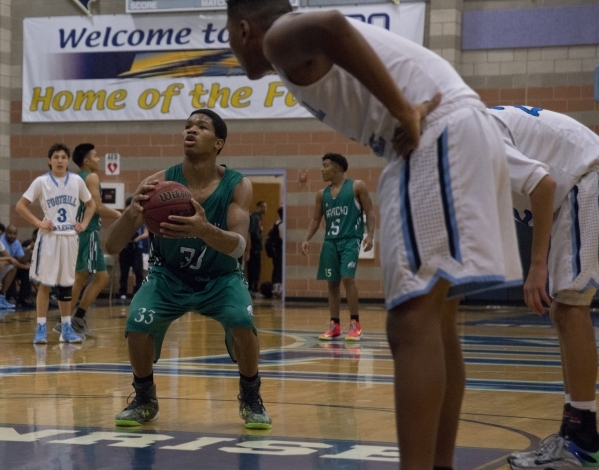 Rancho‘s Lamont Traylor (33) makes a free throw during their game at Foothill High Sch ...