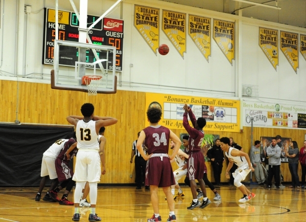Cimarron-Memorial guard Ja‘Don Brown (20) hits the game winning free throw in the four ...