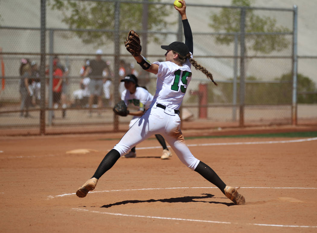 Palo Verde pitcher Makena Martin pitches in the fourth inning of a softball game against San ...