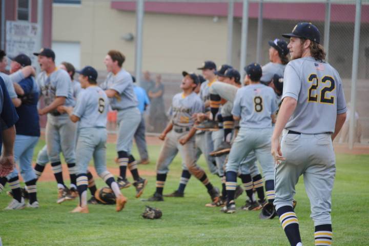 Boulder City celebrates its 4-3 come-from-behind victory over Pahrump Valley on Thursday, Ma ...