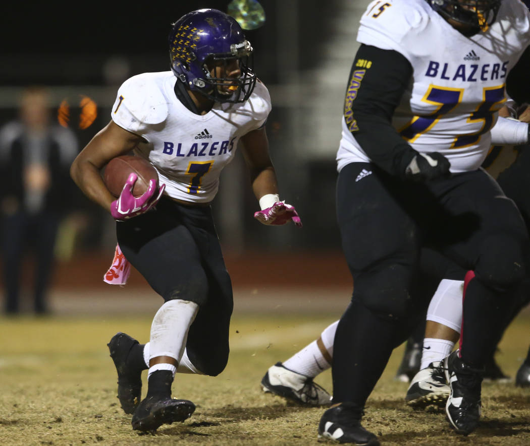 Durango’s T.K. Fotu (7) runs the ball against Sierra Vista during a football game at S ...