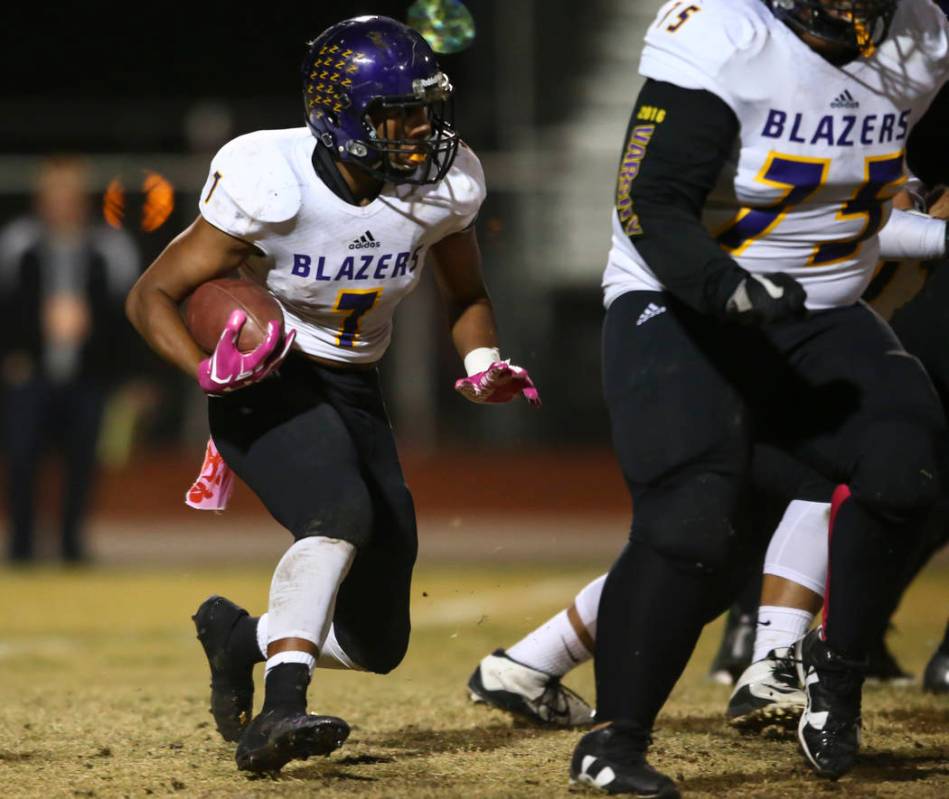 Durango’s T.K. Fotu (7) runs the ball against Sierra Vista during a football game at S ...
