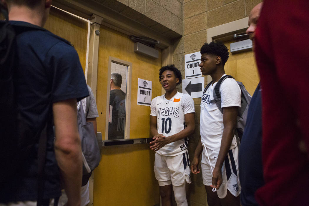 Vegas Elite guard Zaon Collins (10) before playing against We All Can Go as part of the Fab ...