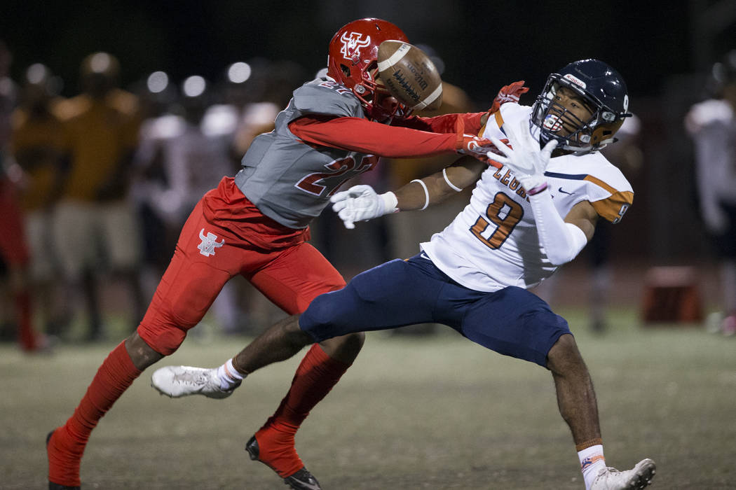 Arbor View’s Niles Scafati Boyce (27) breaks up a pass to Legacy’s Antoine Clip ...