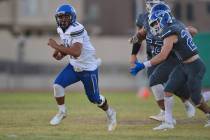 Sierra Vista quarterback Jordan Solomon (11) runs the ball for a touchdown against Green Val ...