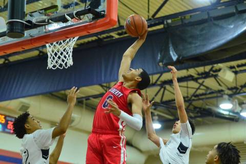 Liberty’s Julian Strawther (0) rebounds the ball in the second quarter of the game bet ...
