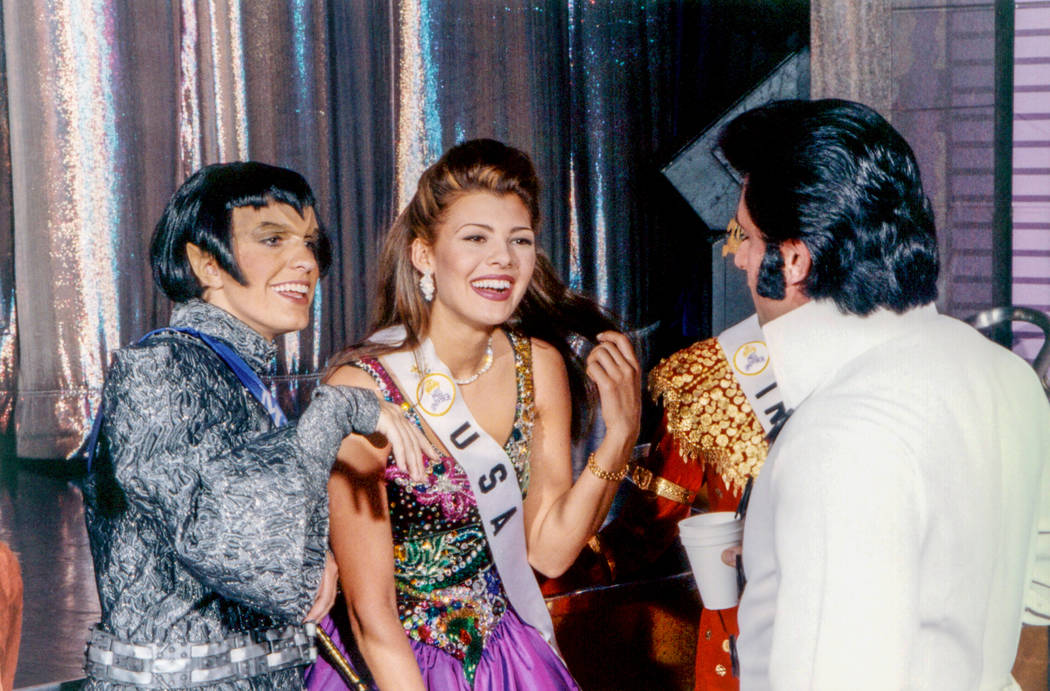 Miss USA 1996, Ali Landry, arrives for the Star Trek opening at the Las Vegas Hilton. (Westgate)