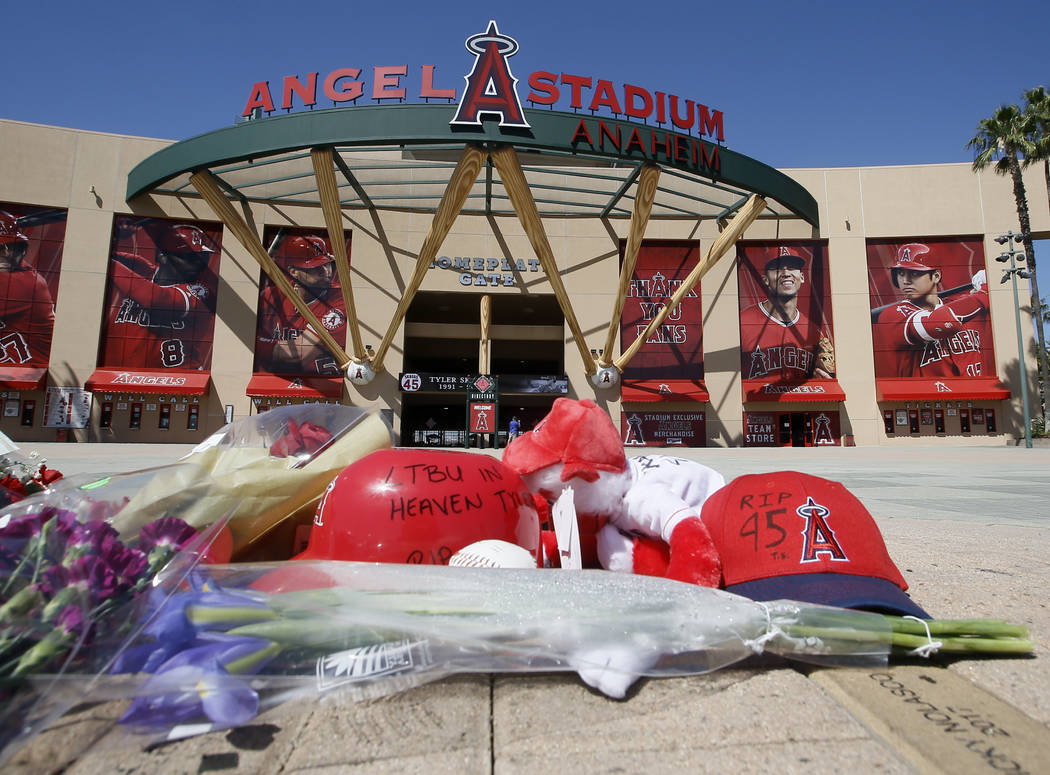 Former Diamondbacks pitcher Tyler Skaggs dies at age 27