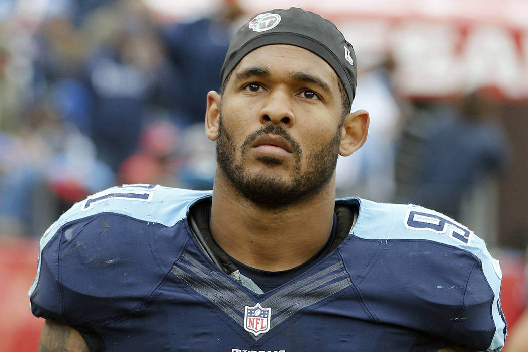 Tennessee Titans outside linebacker Derrick Morgan on the sideline in the second half of an NFL ...