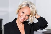Kristin Chenoweth (Krista Schlueter)