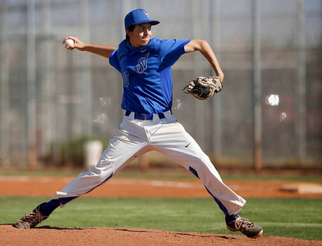 Sierra Vista’s Alex Chavira (10) pitches during the first inning of a high school base ...