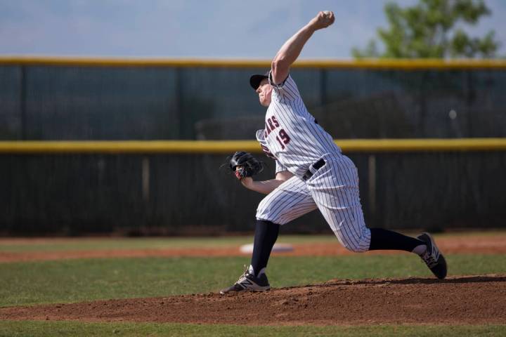 Coronado’s Boston Mabeus (19) pitches against Foothill in their baseball game at Coron ...