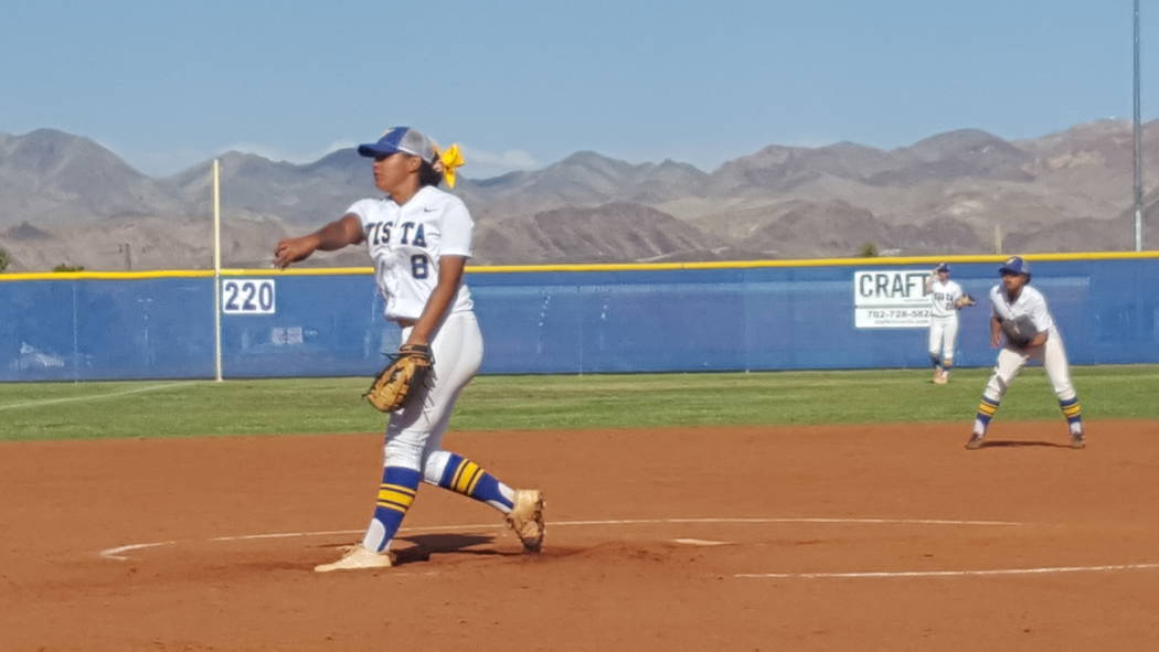 Sierra Vista senior Kalei Watkins delivers a pitch during the Class 4A state softball play-i ...