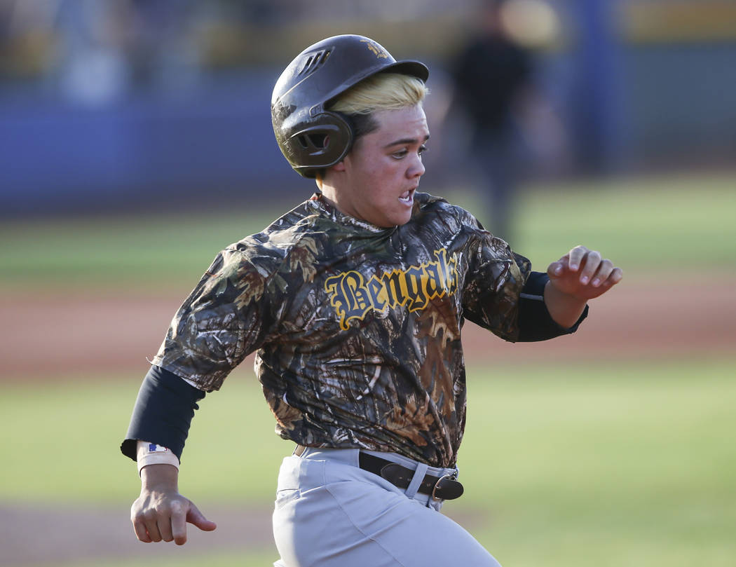 Bonanza’s Jay Desoto runs for first base during the Class 4A All-Star baseball game at ...
