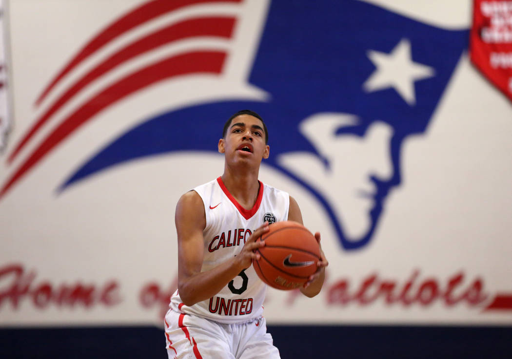 Liberty sophomore and California United player Julian Strawther (3) makes a free throw durin ...