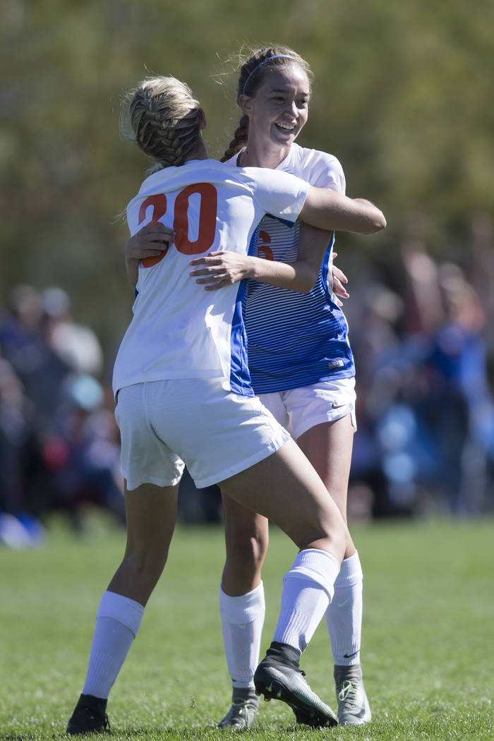 Bishop Gorman’s Taylor Cox (16) celebrates her goal against Arbor View with her teamma ...