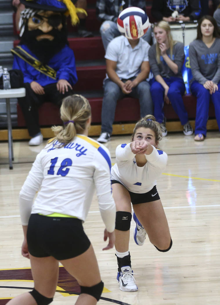 Lowry’s Julianne Montero (4) goes for the ball while playing Moapa Valley during the C ...