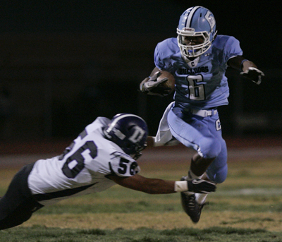 CenPREPFOOTBALL_110212DC_001
