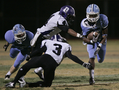 CenPREPFOOTBALL_110212DC_007