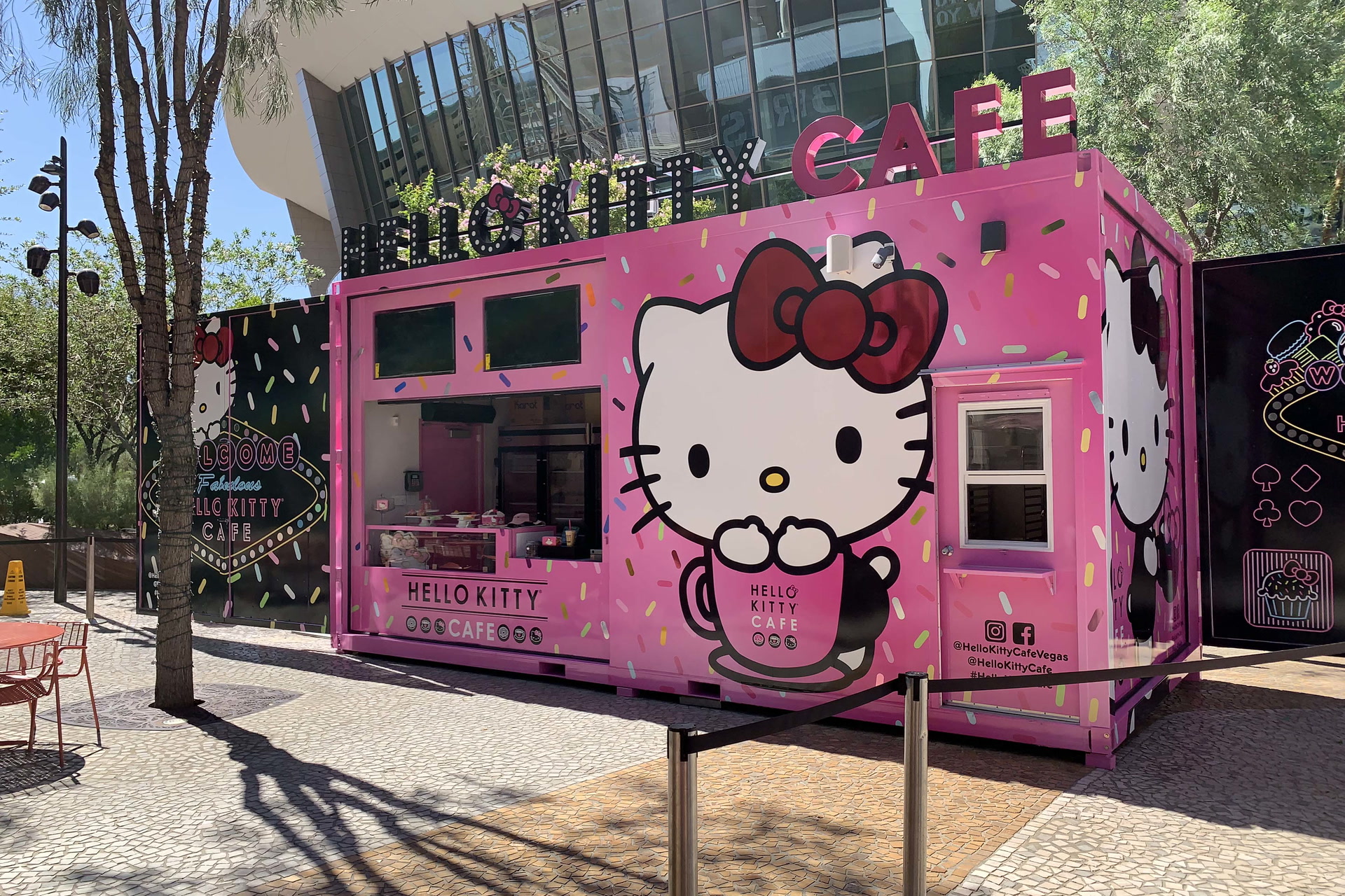 Las Vegas Hello Kitty Cafe Opening