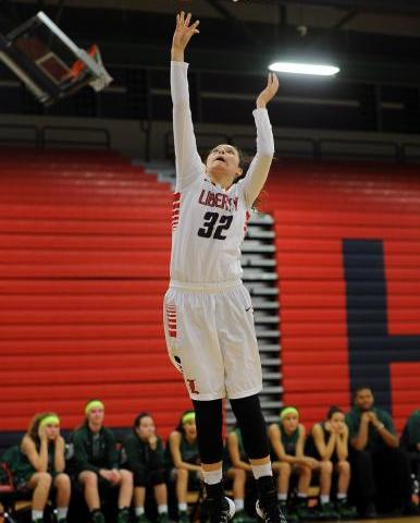 Liberty’s Jazmin O’Bannon goes in for a layup on Monday against Green Valley. O& ...