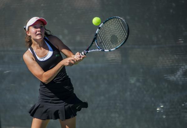 Palo Verde’s Annie Walker hits a return in the girls singles title match.