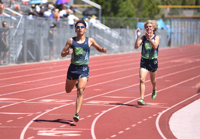 Lenny Rubi, left, is the defending Sunrise Region champion in the 1,600. Martin S. Fuentes/L ...