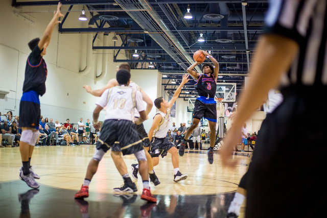 Las Vegas Knicks guard Isaiah Banks shoots the ball in a game against the Iowa Brainstorms i ...
