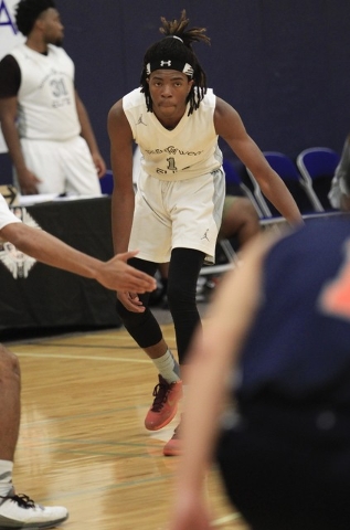 Greenwood Eliteճ Terry Armstrong (1) plays against Costal Elite during the Las Vegas Fab Fo ...