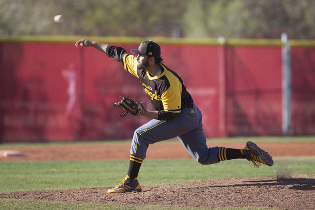 Bonanza pitcher Danny Ruiz (13) pitches against Arbor View at Arbor View High School in Las ...